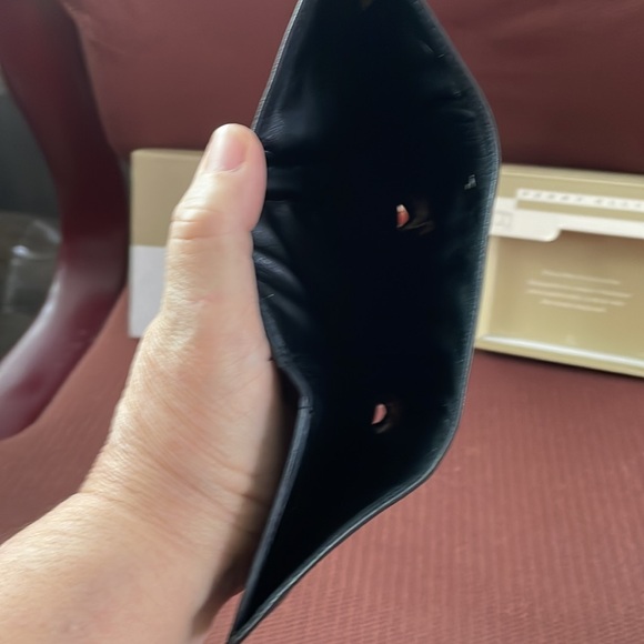 Perry Ellis Black Leather Tri-Fold Wallet - Picture 8 of 10